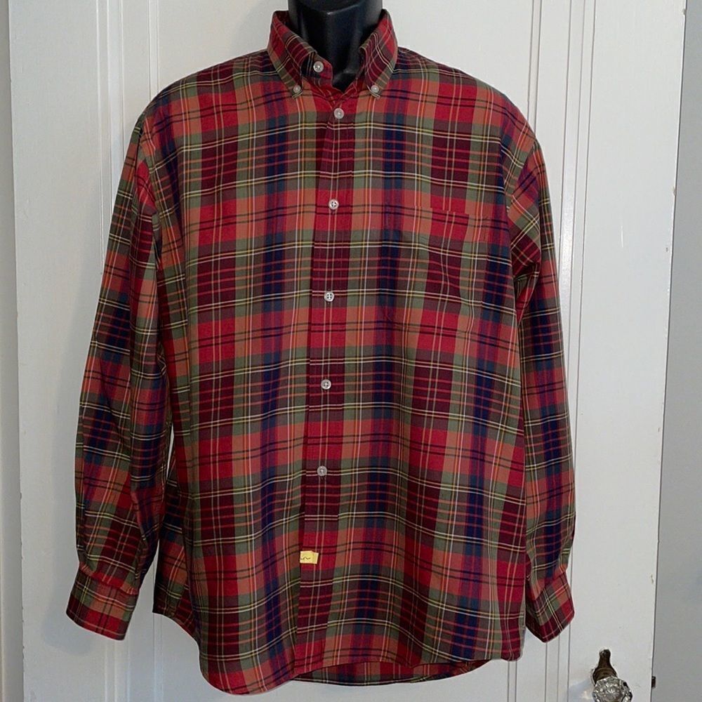 Consensus‎ Sportswear red & green plaid shirt